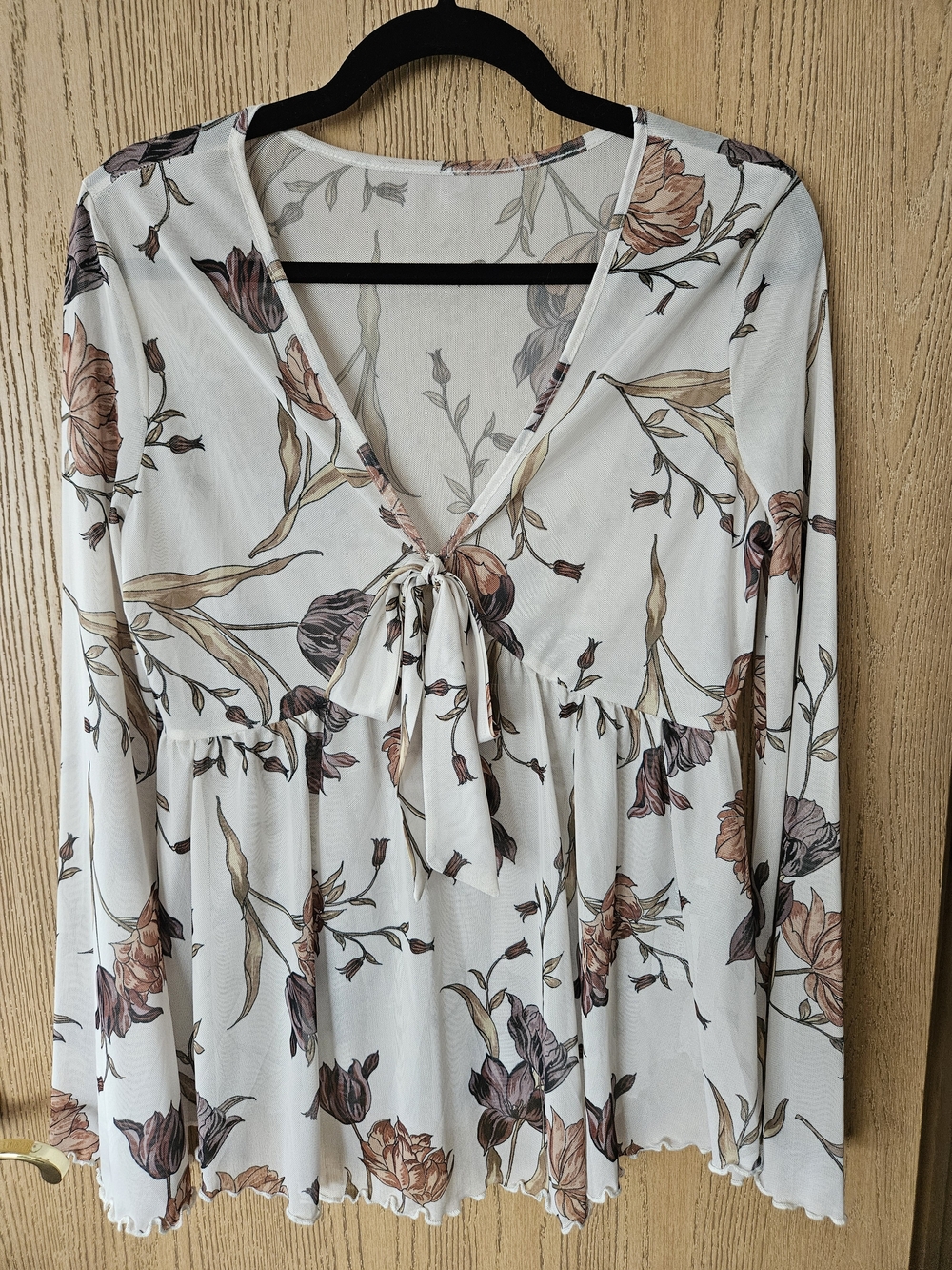 SHEIN Cream Floral Tie-Front Long Sleeve Tunic